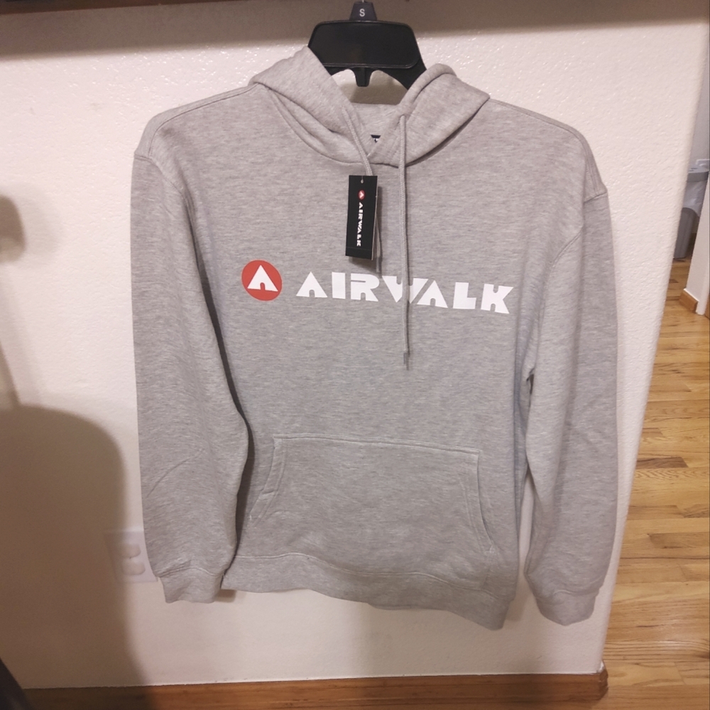 2/$15 NWT Lt Grey Heather Airwalk Hoodie S Firm Price